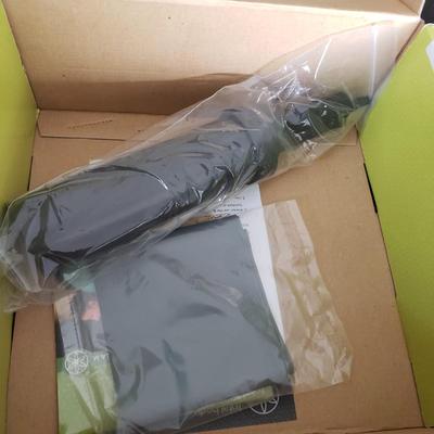 NIB Exercise Equipment: Fitbit, Giam, Purathletics and More (G-KD)