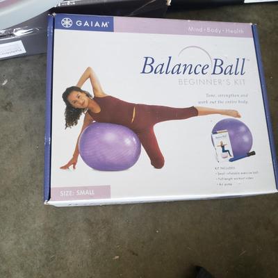 NIB Exercise Equipment: Fitbit, Giam, Purathletics and More (G-KD)