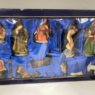 Porcelain Nativity scene