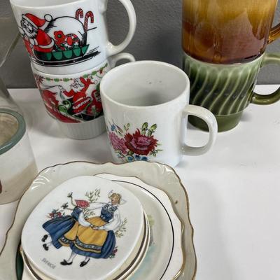 Stacking mugs, plates and decorative items