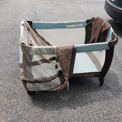 Two Graco Pack N Plays, vtech Digital Monitor, and More (G-KD)