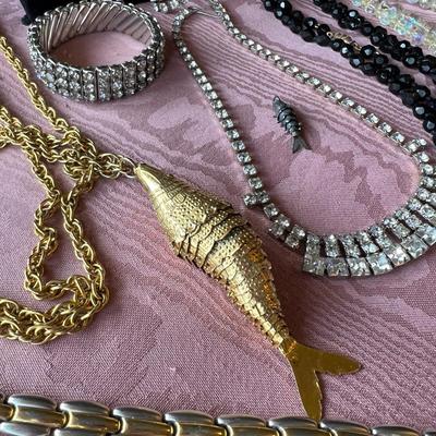 Big Lot Costume Jewelry Mostly Vintage, Some Signed
