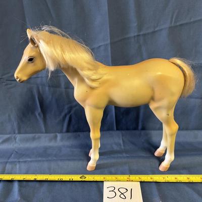 Vintage 1983 Barbie Foal Toy