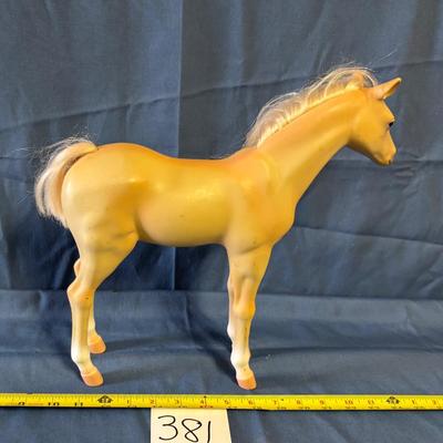 Vintage 1983 Barbie Foal Toy
