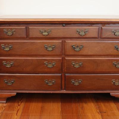 LANE Traditional Style Cedar Chest with Two Drawers