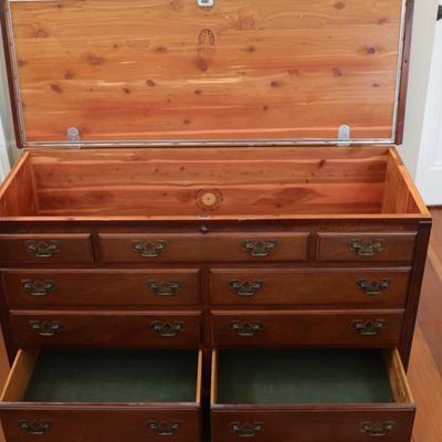LANE Traditional Style Cedar Chest with Two Drawers