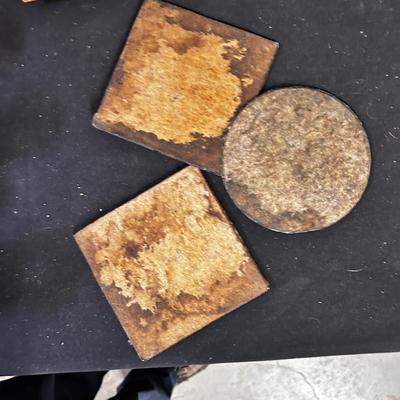 6 vintage hot pads / trivets