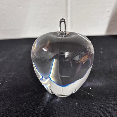 Steuben apple paperweight #2