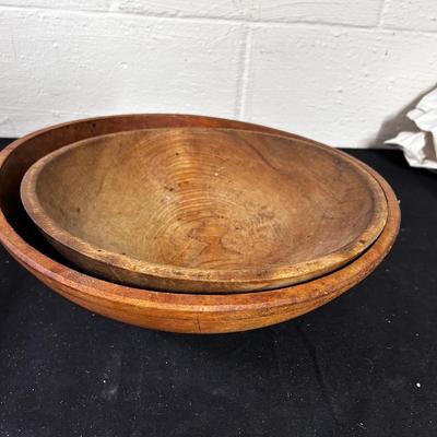 Vintage wood mixing bowls (2)