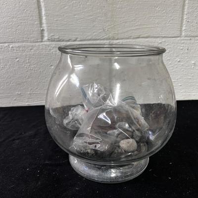 Fishbowl / terrarium with rocks
