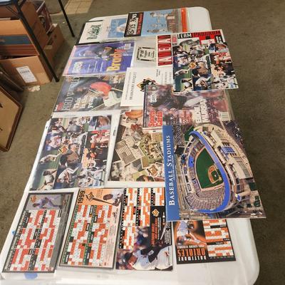 Vintage Orioles Baseball Schedules Calendars , Baysox All Star FanFest 93 Magazines memorabilia