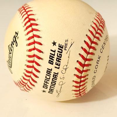 Javy Lopez OMLB Signed Autographed Baseball