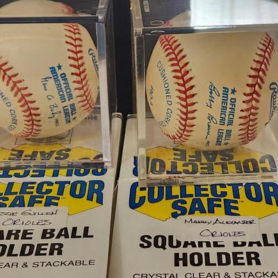 Lot of 4 OMLB Signed Autographed Baseball In Collectors Case Ozzie Guillen, Manny Alexander, Norm Charlton, Pat Gillick