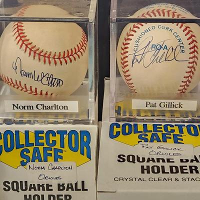 Lot of 4 OMLB Signed Autographed Baseball In Collectors Case Ozzie Guillen, Manny Alexander, Norm Charlton, Pat Gillick