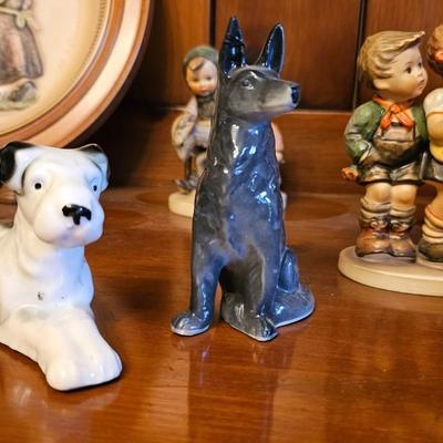 Hummel Figurine w/Dogs