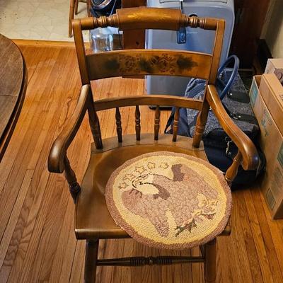 Vintage wooden table w/6 chairs