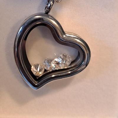 2 ct Moissanite Diamond Heart Pendant