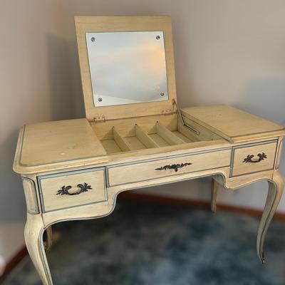 60’s French Country Style “White Manufacturing Co” Vanity Table