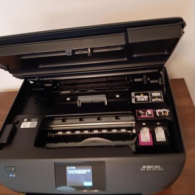 HP ENVY 5660 PRINT/SCAN/COPY/PHOTO PRINTER
