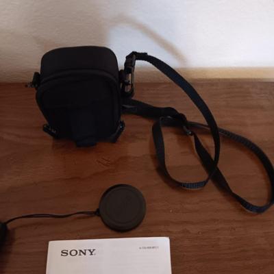 SONY CYBER-SHOT DIGITAL CAMERA