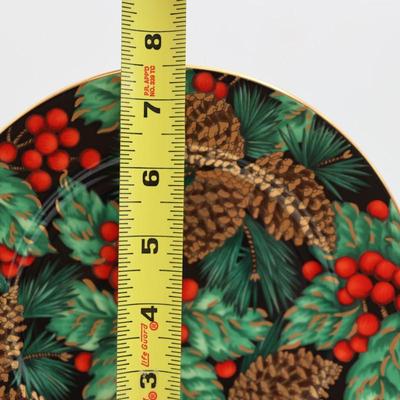 FITZ and FLOYD Porcelain Plate "Holiday Pine"