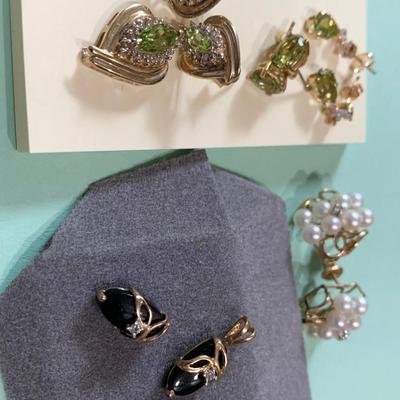 Estate Jewelry Earrings / Pendants Lot