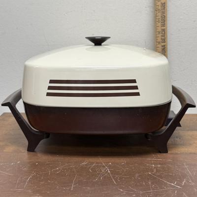 Electric Skillet West Bend Retro Made In USA 1440 Tan Brown Stripe