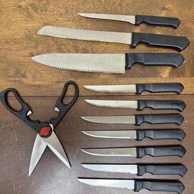 Farberware Cutlery Knife Set with Wood Block incomplete