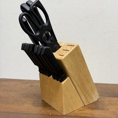 Farberware Cutlery Knife Set with Wood Block incomplete