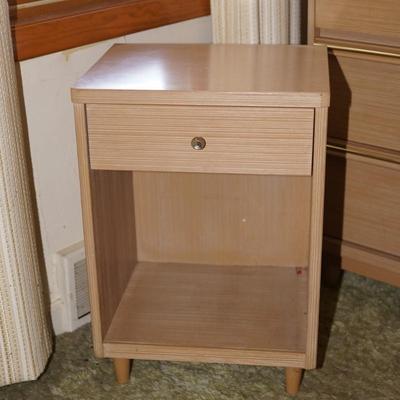 1960's MCM KROEHLER BLOND OAK THREE PIECE BEDROOM SET