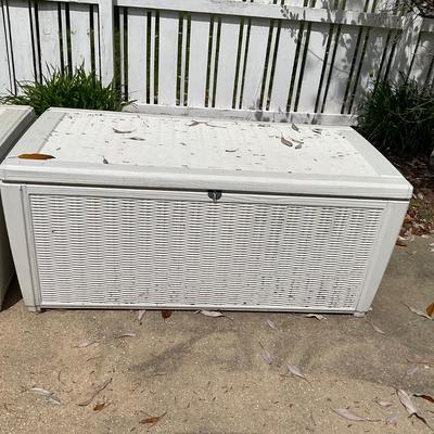 O736 Outdoor Resin Storage Chest by Keter