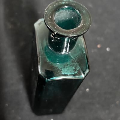 Vintage bottle lot (Rochester, NY)