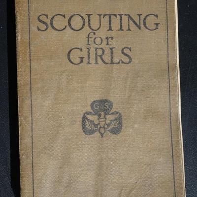 1920's SCOUTING FOR GIRLS