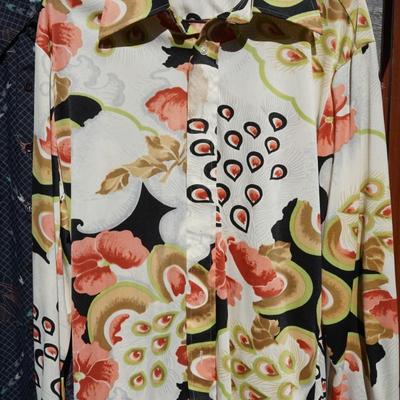 GROUPING OF THREE VINTAGE MENS SHIRTS 1970'S ERA