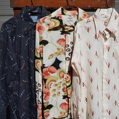 GROUPING OF THREE VINTAGE MENS SHIRTS 1970'S ERA