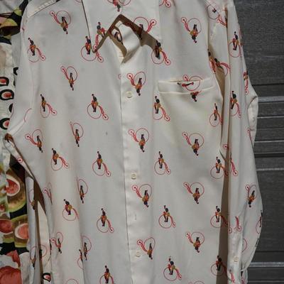 GROUPING OF THREE VINTAGE MENS SHIRTS 1970'S ERA