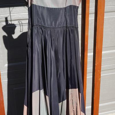 VINTAGE FORMAL DRESS WITH SPAGHETTI STRAPS IN TAFFETA