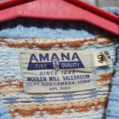 VINTAGE AMANA WOOLEN MILLS SWEATERS - BLUE COLOR MEDIUM SIZE
