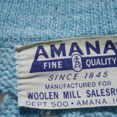 VINTAGE AMANA WOOLEN MILLS SWEATERS - BLUE COLOR MEDIUM SIZE