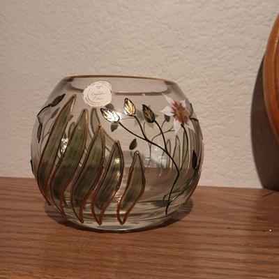 OVAL WOODEN FRAMED WALL CLOCK, 3 GLASS STEMMED CANDLE HOLDERS, GLASS ROSE BOWL AND TRINKET BOX