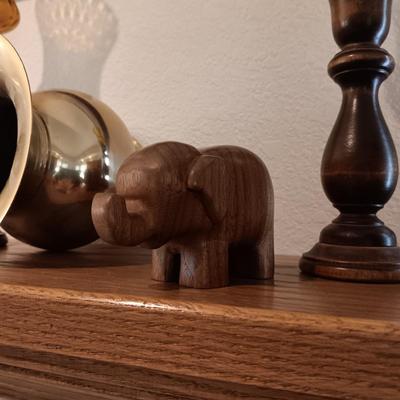 CANDLE HOLDERS, BRASS SPITTOON, LASER CUT WOODEN MOOSE AND BUFFALO AND CARVED WOODEN ELEPHANT & BEAR