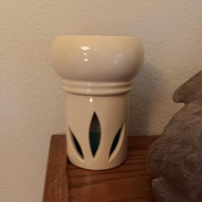 KNICK KNACKS