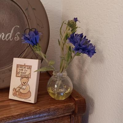 KNICK KNACKS