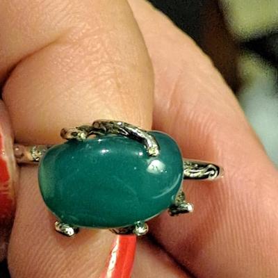 Beautiful Emerald Gemstone Ring