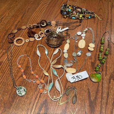 COSTUME JEWELRY LOT
