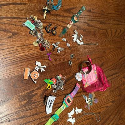 COSTUME JEWELRY LOT