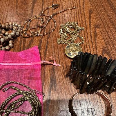 COSTUME JEWELRY LOT