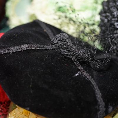 GROUPING OF NINE VINTAGE HATS OF VARIOUS STYLES INCLUDING TWO MINK