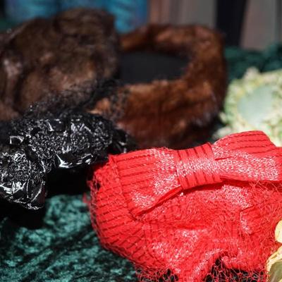 GROUPING OF NINE VINTAGE HATS OF VARIOUS STYLES INCLUDING TWO MINK