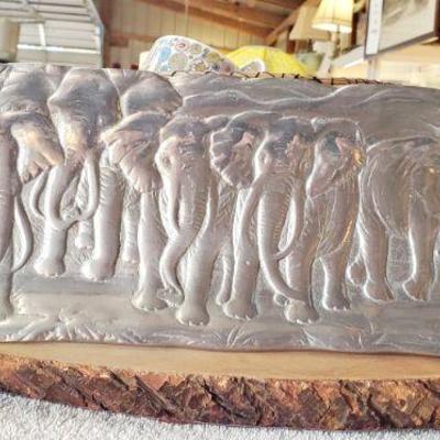 Arthur court elephant tray